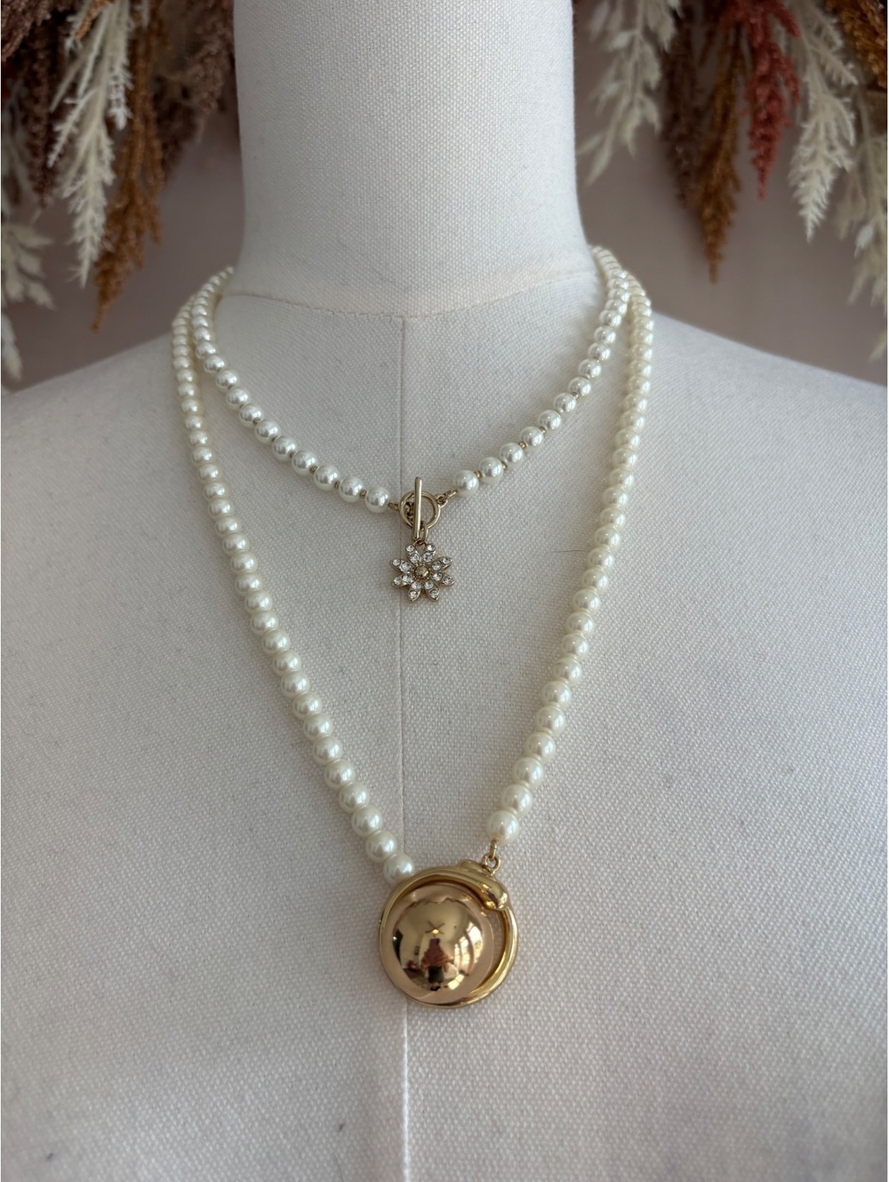 2 Elegant Pearl Necklaces with Gold and Crystal Flower Pendants